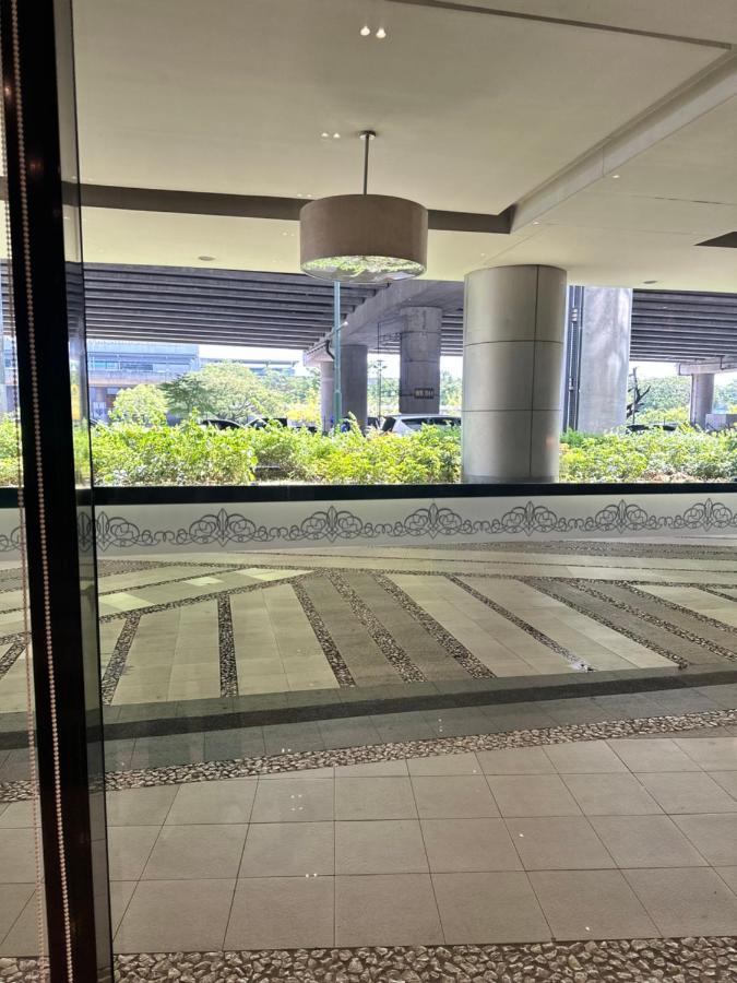 81 Newport Condominium Cluster 5 3A By Rechelle Nunag ปาไซ ภายนอก รูปภาพ